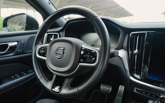 Volvo S60 cena 143295 przebieg: 62595, rok produkcji 2019 z Kielce małe 704